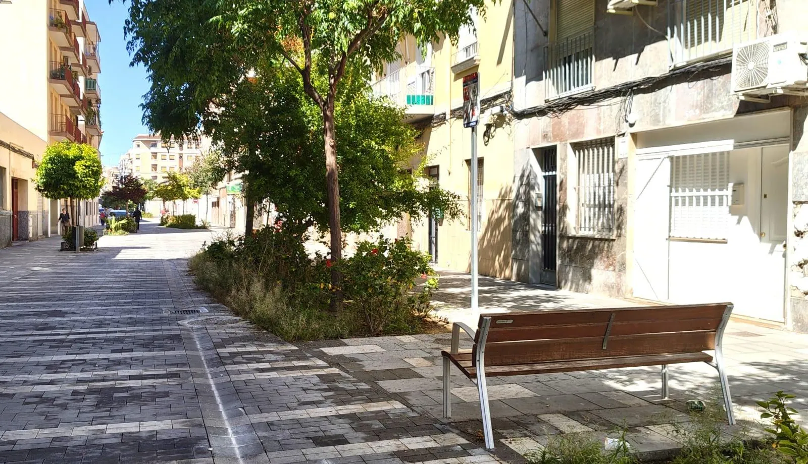 Local comercial en Elche, Costa Blanca — foto 1 de 14