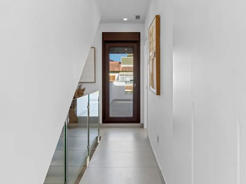 Villa de 3 dormitorios en Pilar de la Horadada, Costa Blanca — foto 8 de 30