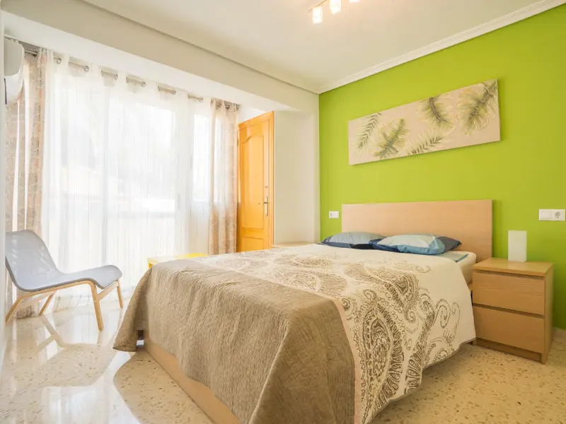 Apartamento de 2 dormitorios en Benidorm, Costa Blanca — foto 10 de 12