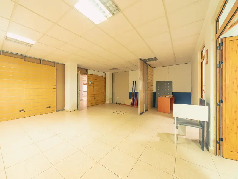 Local comercial en Dénia, Costa Blanca — foto 12 de 15