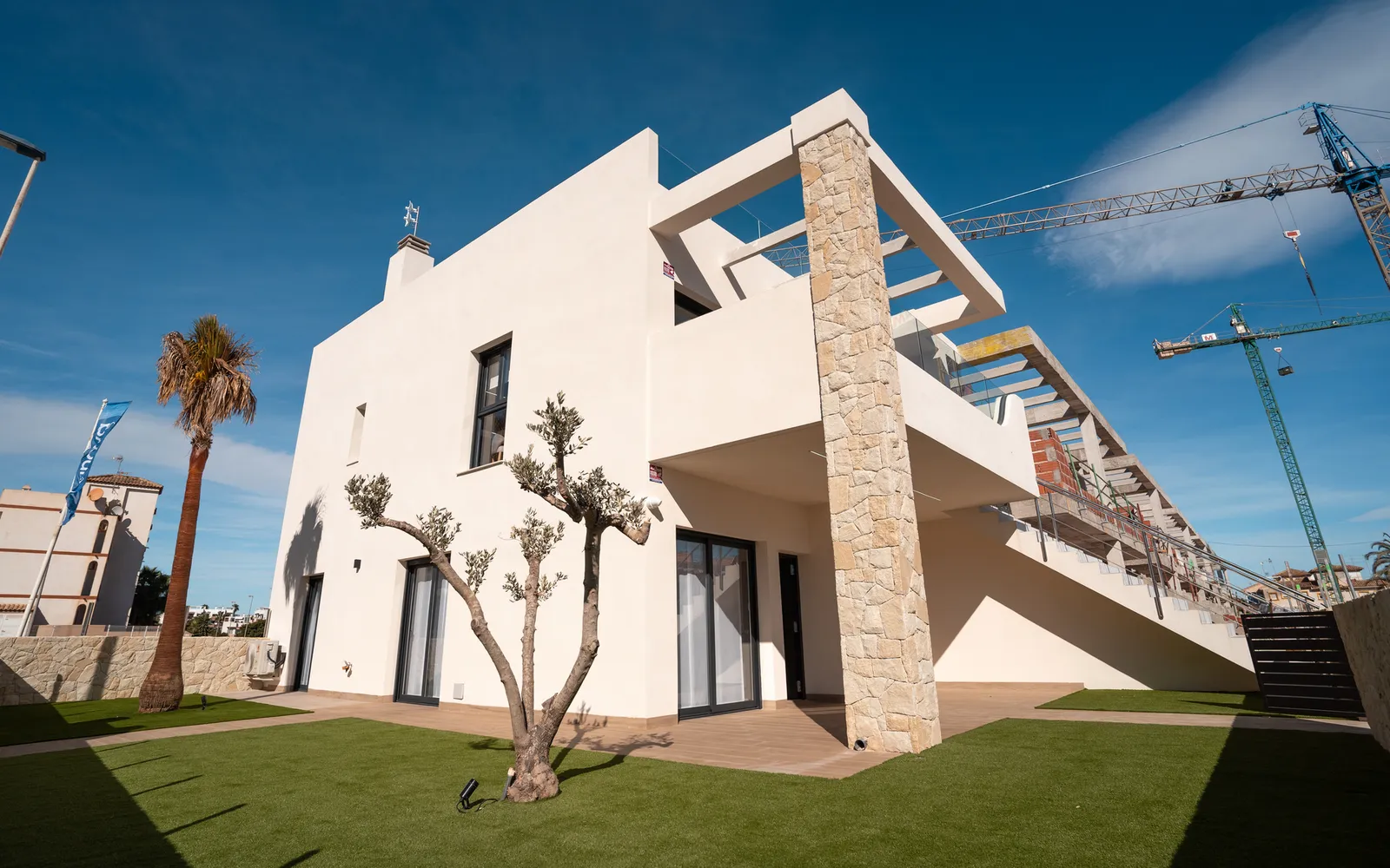Bungalow planta baja de 3 dormitorios en Pilar de la Horadada, Costa Blanca — foto 1 de 1