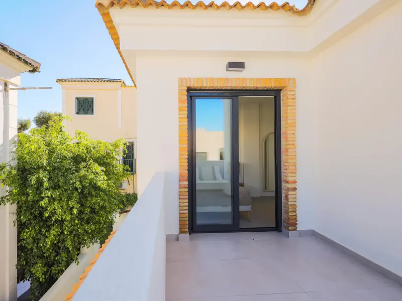 Villa de 3 dormitorios en Orihuela Costa, Costa Blanca — foto 2 de 30