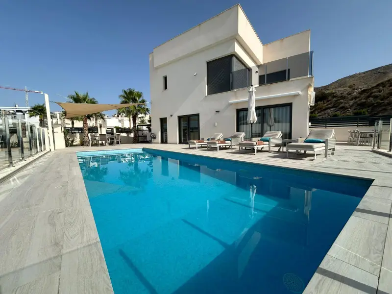 Villa de 5 dormitorios en Finestrat, Costa Blanca — foto 24 de 30