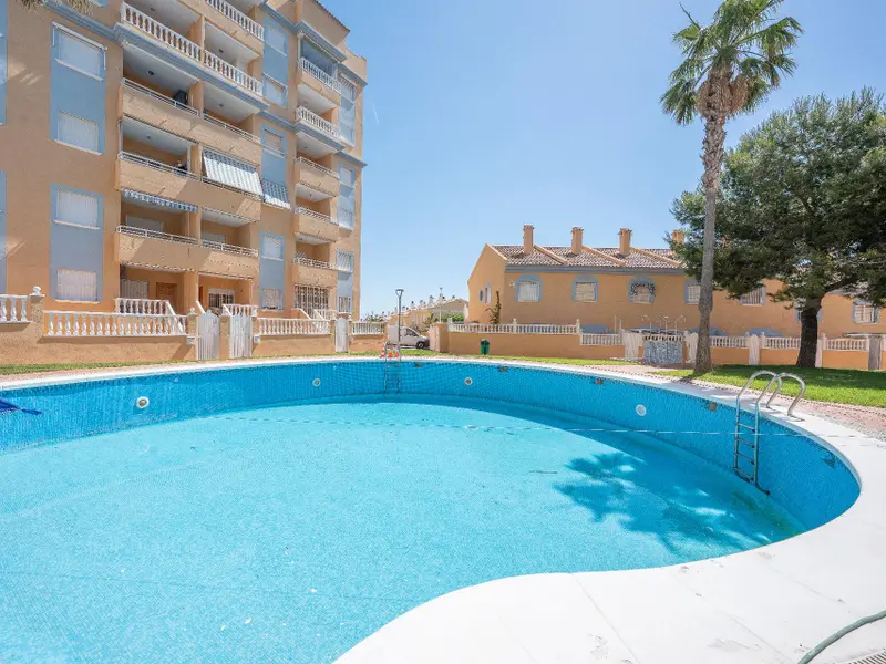Bungalow de 2 dormitorios en Desconocido, Costa Blanca — foto 3 de 30