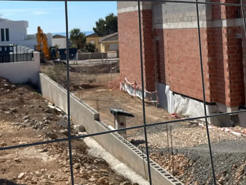 Villa de 3 dormitorios en La Nucía, Costa Blanca — foto 14 de 16