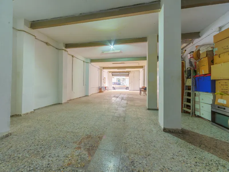 Local comercial en Elche, Costa Blanca — foto 8 de 9