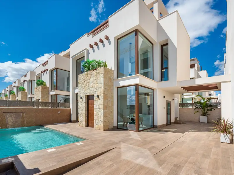 Villa en Los Montesinos, Costa Blanca