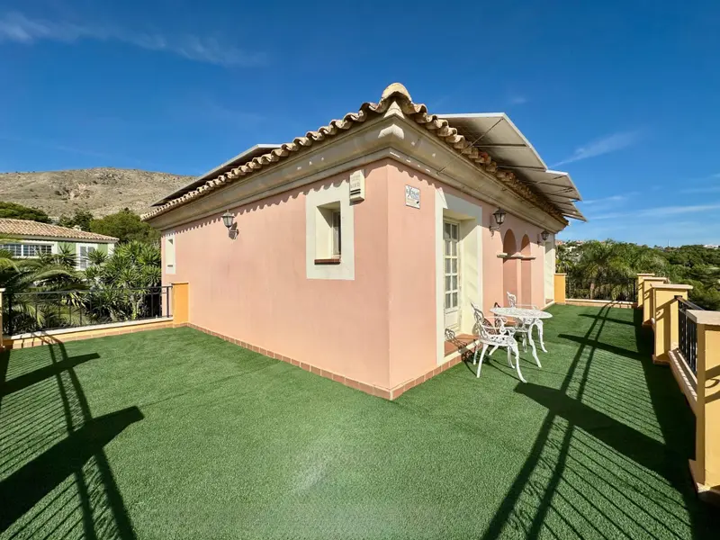 Villa de 4 dormitorios en Finestrat, Costa Blanca — foto 30 de 30