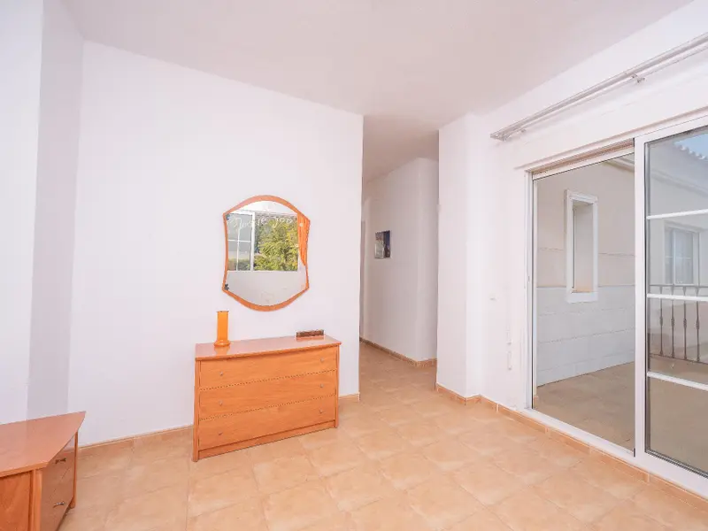 Villa de 5 dormitorios en Aspe, Costa Blanca — foto 25 de 30