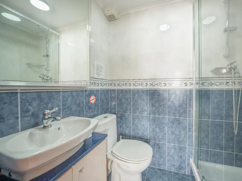 Apartamento de 2 dormitorios en Benidorm, Costa Blanca — foto 28 de 28