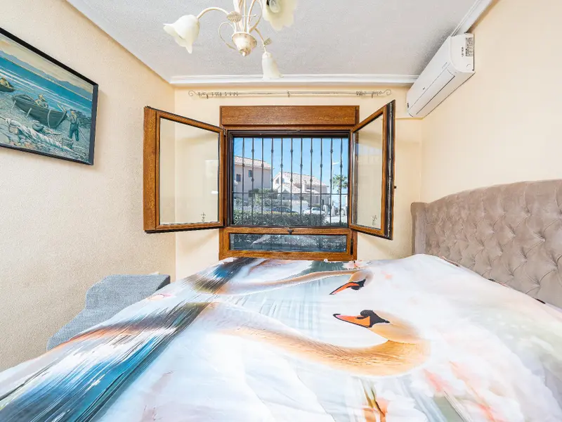 Villa de 6 dormitorios en Algorfa, Costa Blanca — foto 12 de 30