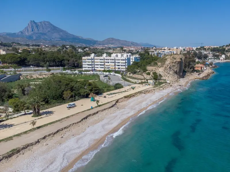 Apartamento de 3 dormitorios en Villajoyosa, Costa Blanca — foto 10 de 30
