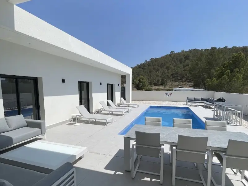 Villa de 3 dormitorios en La Romana, Costa Blanca — foto 15 de 30