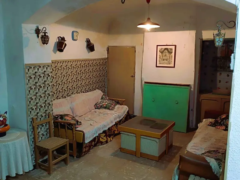 Villa de 3 dormitorios en Hondón de las Nieves, Costa Blanca — foto 24 de 29