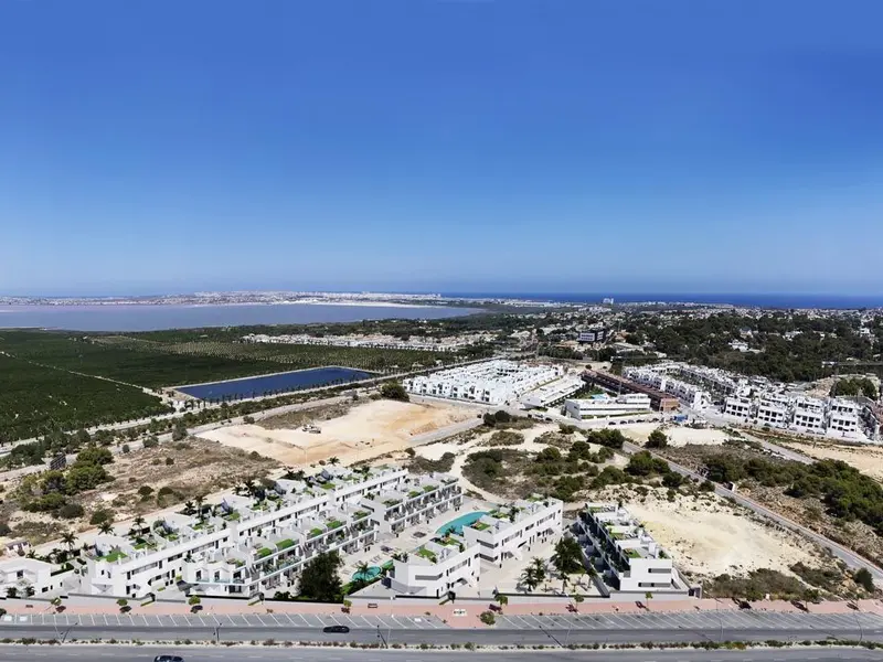 Ático de 2 dormitorios en Torrevieja, Costa Blanca — foto 2 de 30