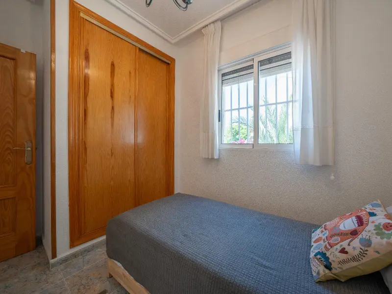 Bungalow de 2 dormitorios en Desconocido, Costa Blanca — foto 23 de 30