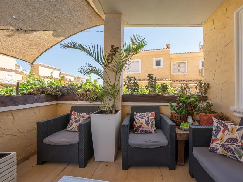 بيت متصل de 4 dormitorios en Torrevieja, Costa Blanca — صورة 24 من 30
