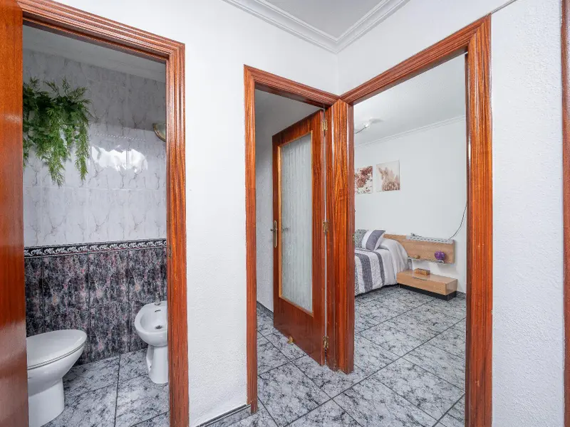 Apartment with 3 bedrooms in Elche, Costa Blanca — photo 10 of 27