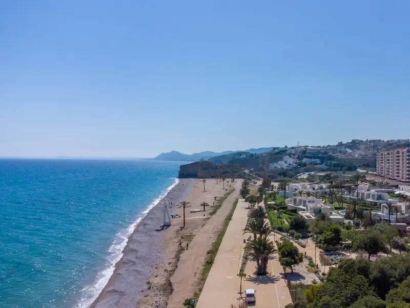 Apartamento de 3 dormitorios en Villajoyosa, Costa Blanca — foto 9 de 30