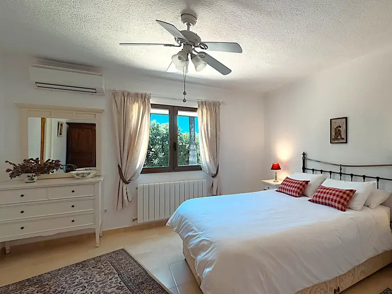 Villa with 4 bedrooms in Jávea, Costa Blanca — photo 26 of 30