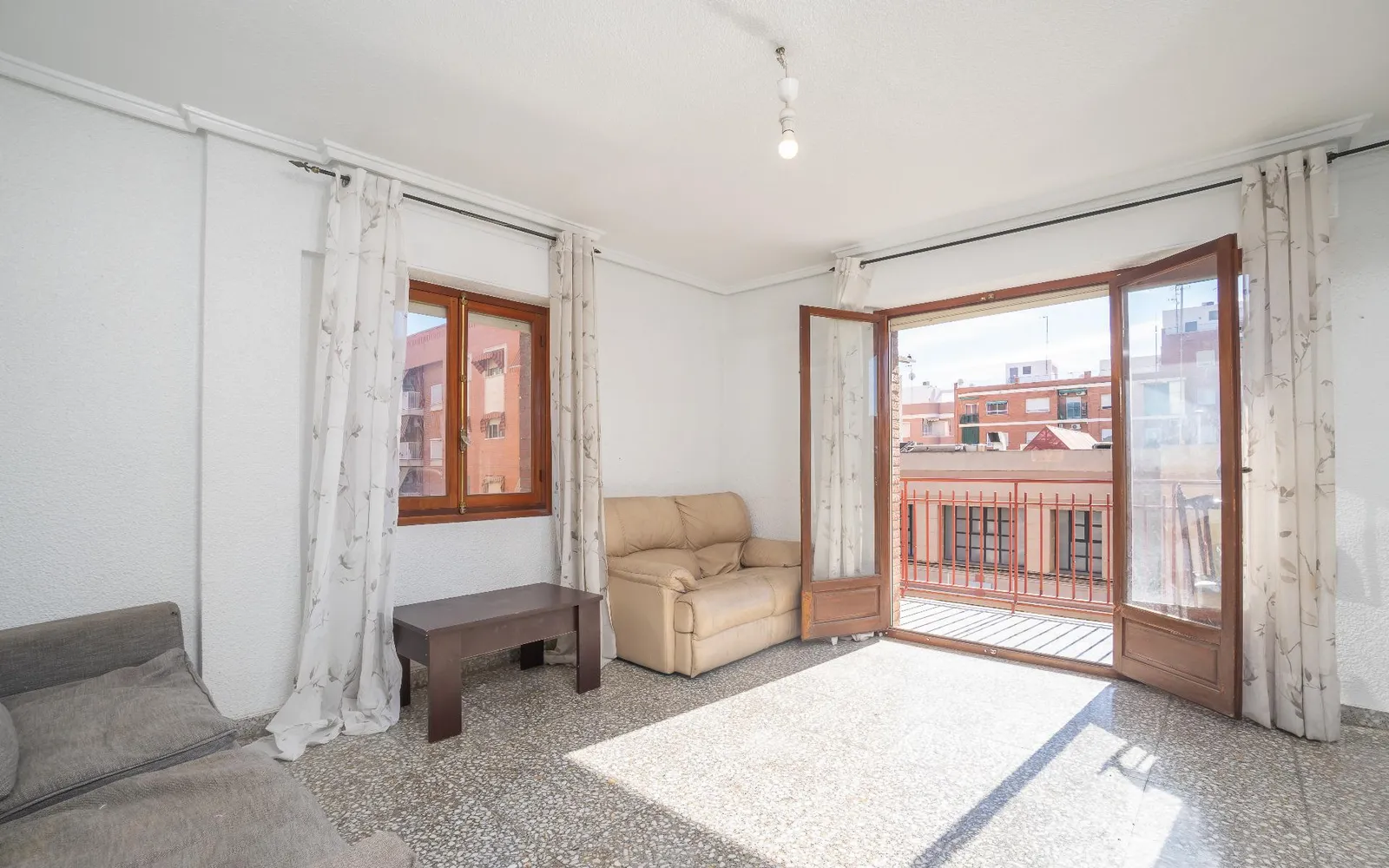 Apartment with 2 bedrooms in Elche, Costa Blanca — photo 1 of 27