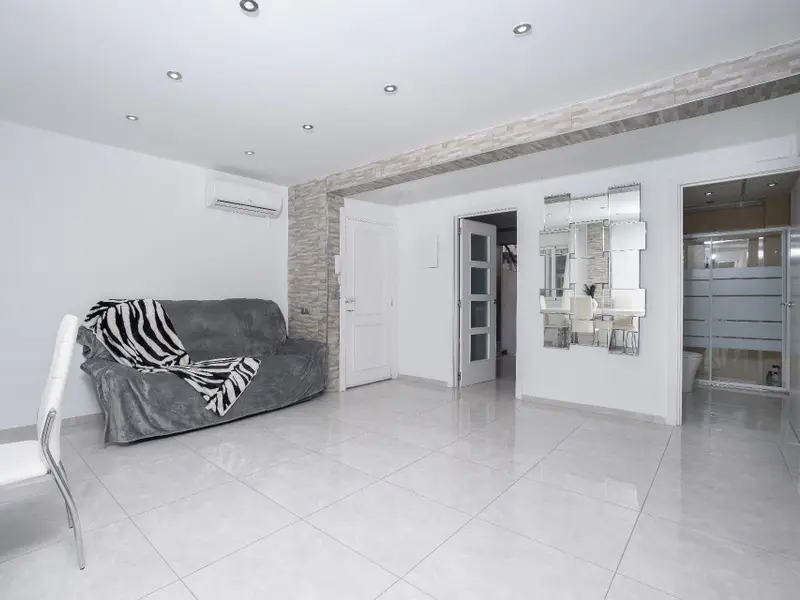 Apartamento de 2 dormitorios en Villajoyosa, Costa Blanca — foto 11 de 25