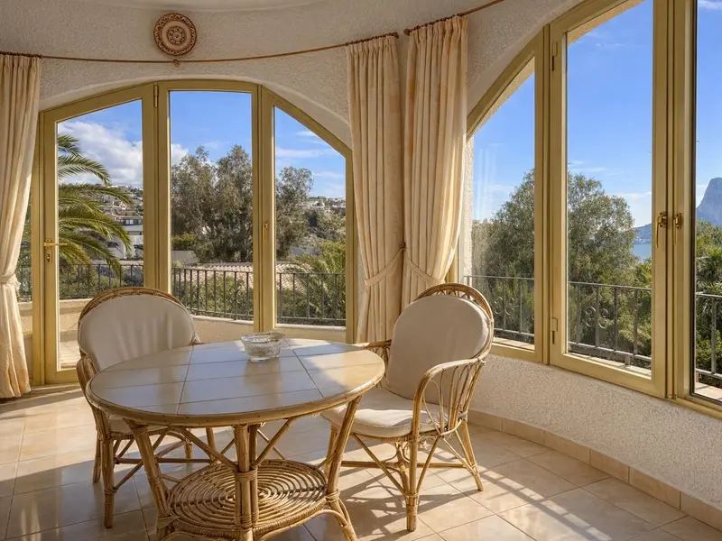 Villa de 4 dormitorios en Calpe, Costa Blanca — foto 6 de 24
