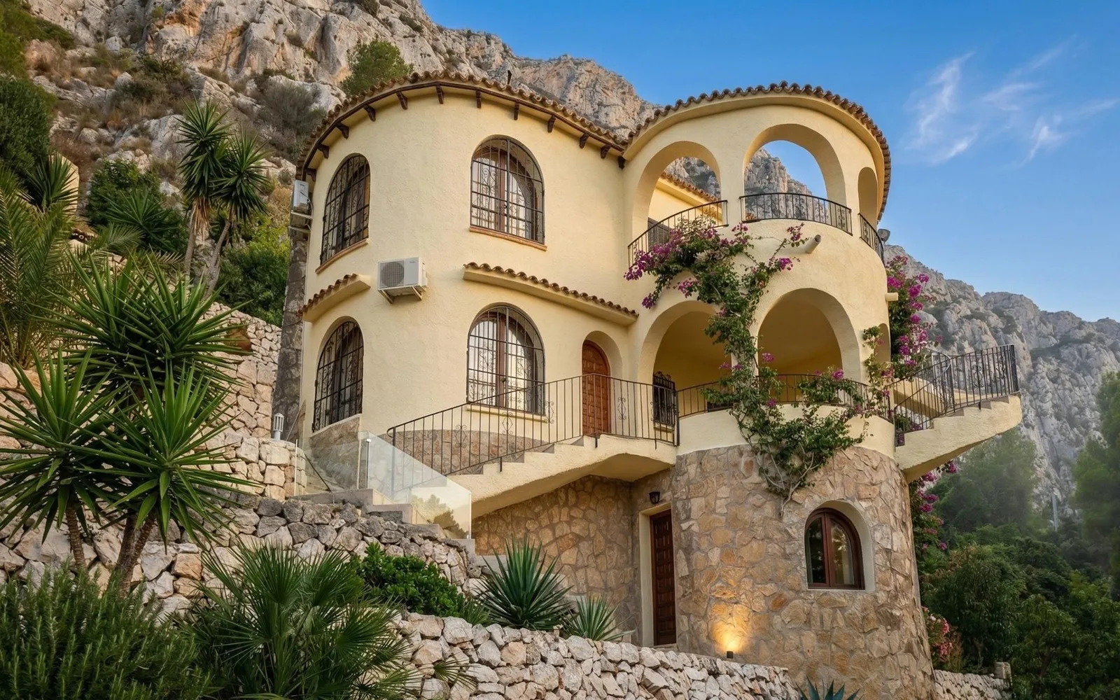 Villa with 3 bedrooms in Calpe, Costa Blanca — photo 1 of 26