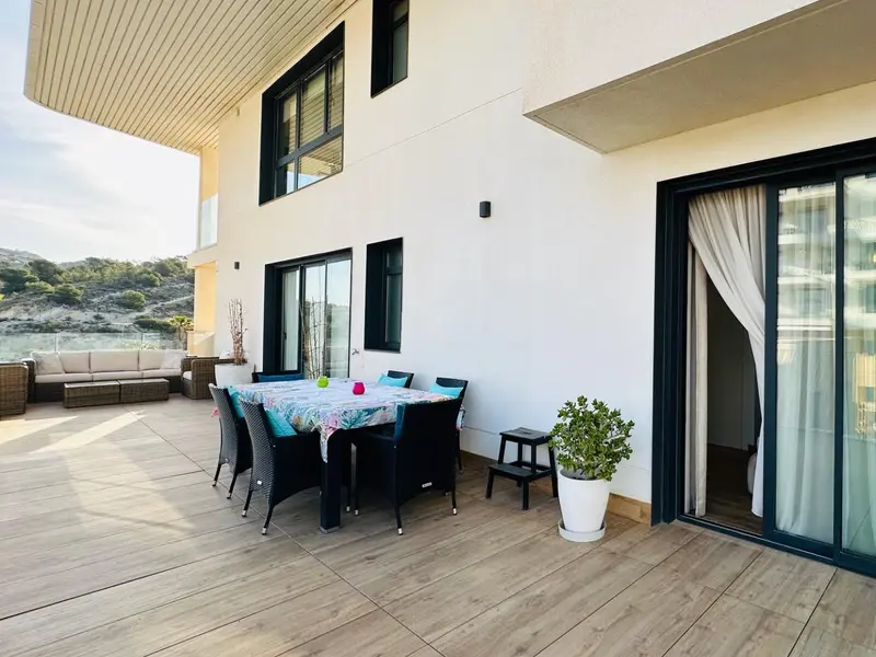 Apartamento de 2 dormitorios en Villajoyosa, Costa Blanca — foto 7 de 29