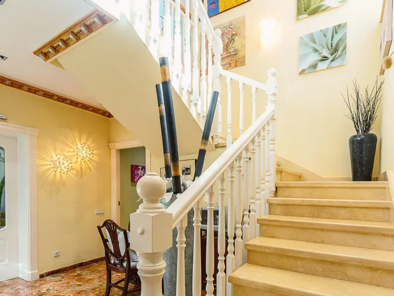 Villa de 5 dormitorios en Elda, Costa Blanca — foto 29 de 30
