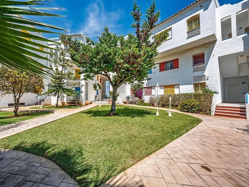 Apartamento de 2 dormitorios en Dénia, Costa Blanca — foto 20 de 29