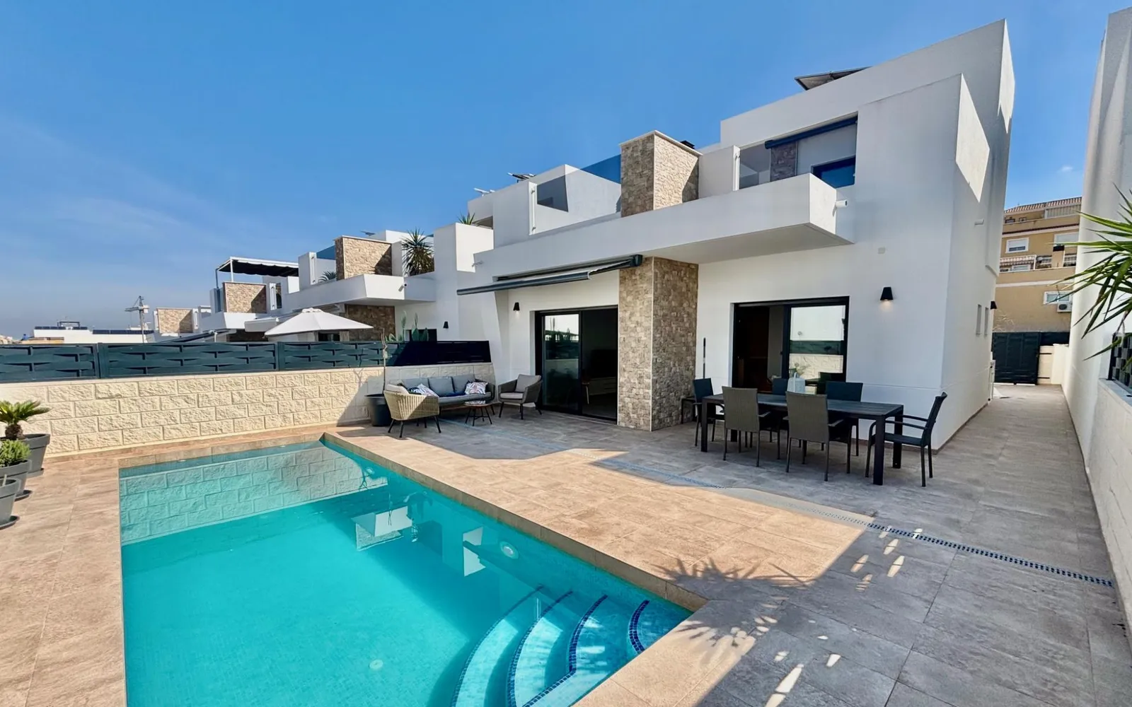Villa mit 3 Schlafzimmern in Benijófar, Costa Blanca — Foto 1 von 27