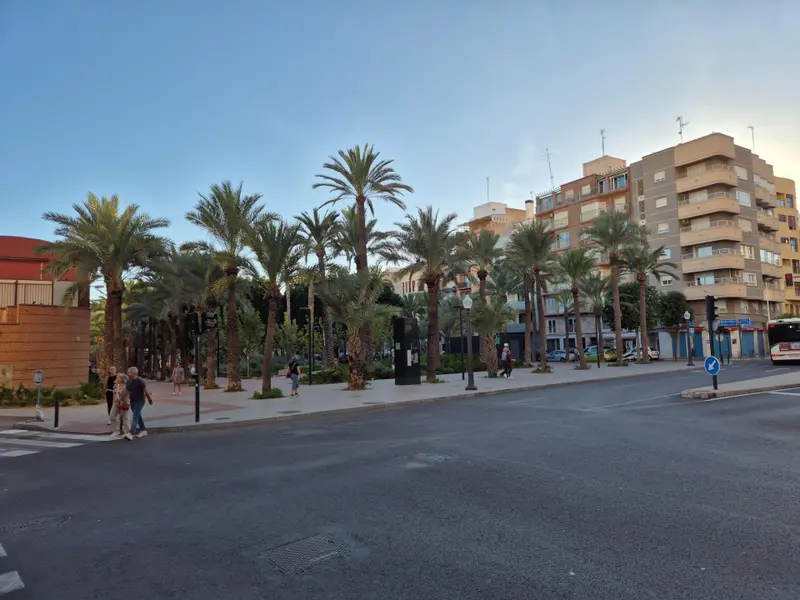 Apartamento de 3 dormitorios en Elche, Costa Blanca — foto 12 de 13