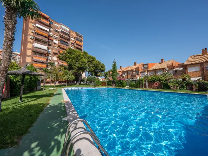 Apartamento de 3 dormitorios en Alicante, Costa Blanca — foto 2 de 30