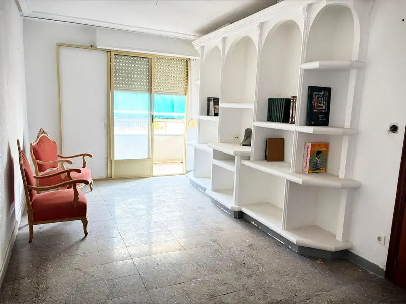 Apartamento de 3 dormitorios en Elche, Costa Blanca — foto 1 de 7