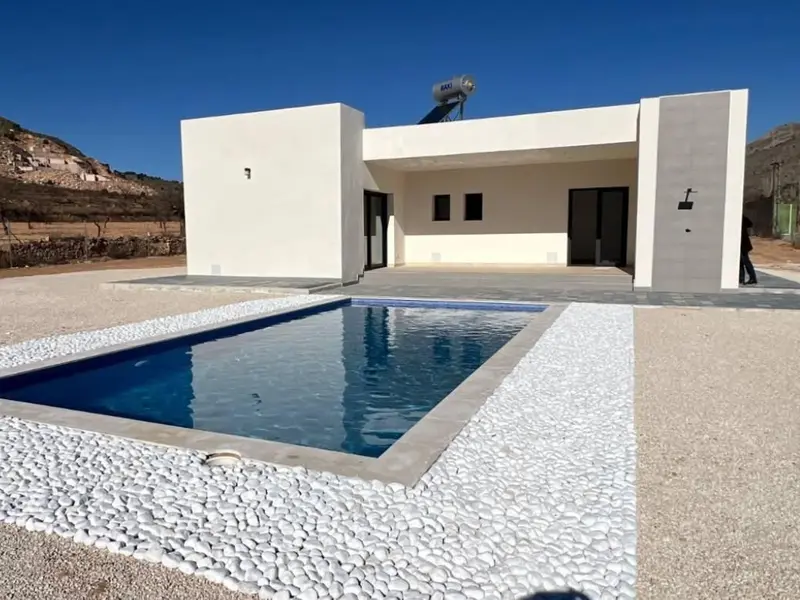 Villa de 3 dormitorios en Hondón de las Nieves, Costa Blanca — foto 21 de 29