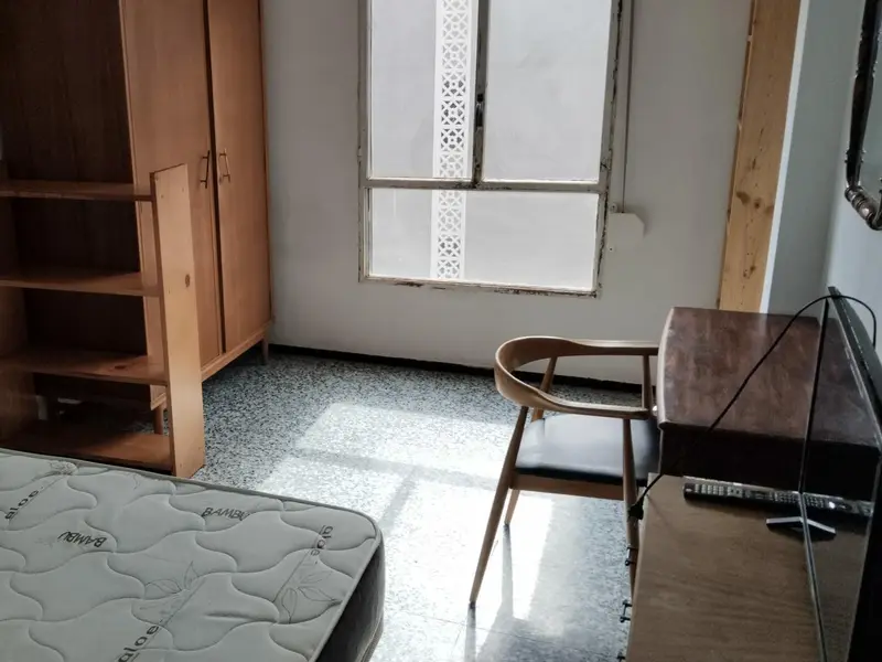 Apartamento de 10 dormitorios en Elche, Costa Blanca — foto 7 de 14