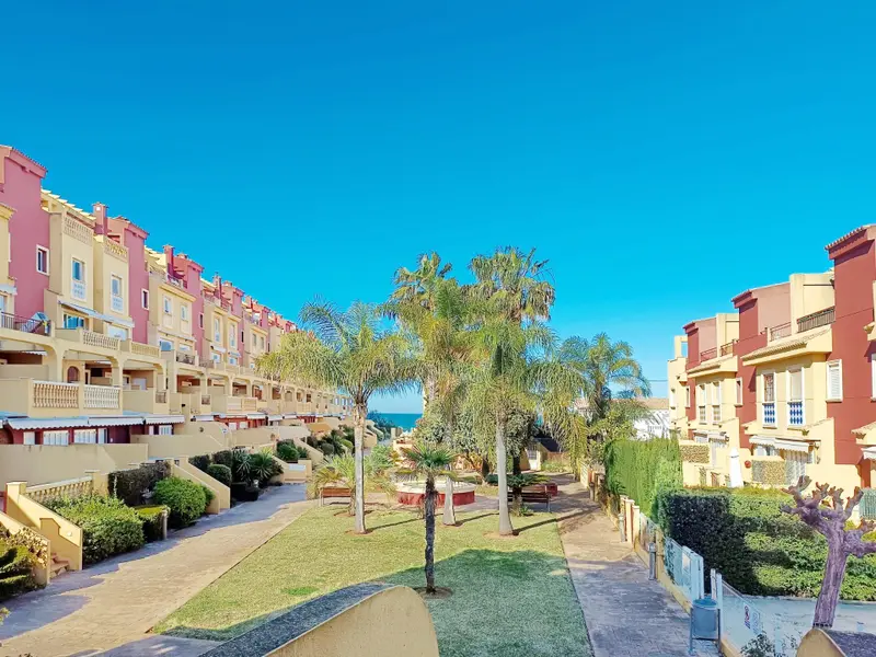 Adosado de 4 dormitorios en Dénia, Costa Blanca — foto 17 de 30