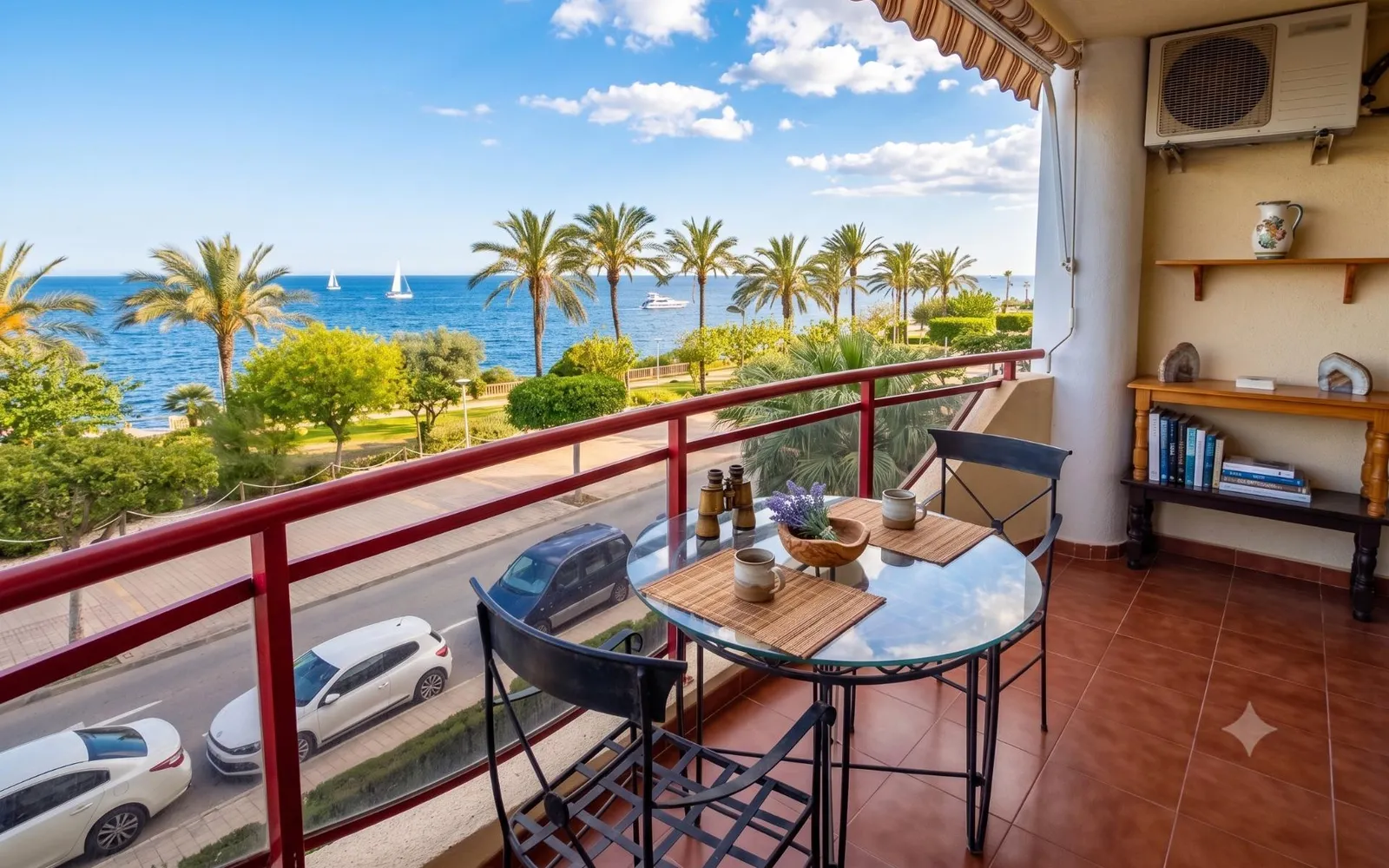 Apartamento de 2 dormitorios en Villajoyosa, Costa Blanca — foto 1 de 15