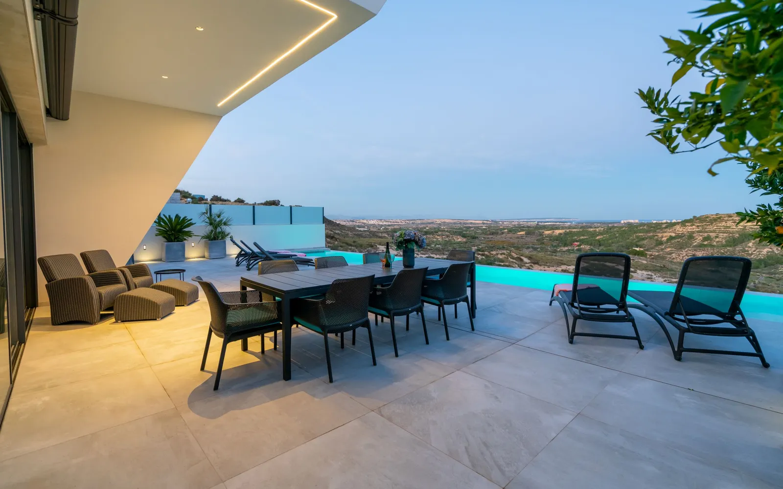 Chalet independiente de 3 dormitorios en Rojales, Costa Blanca — foto 1 de 1