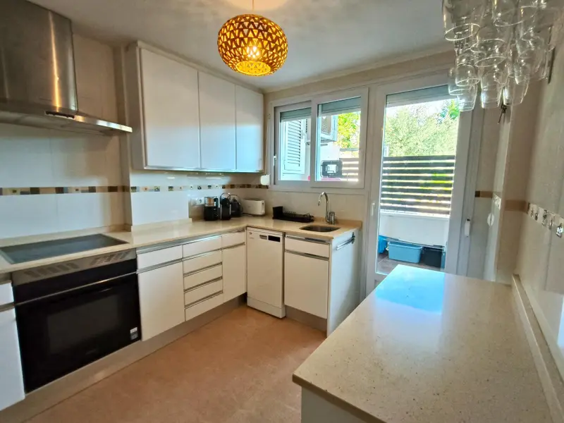 Reihenhaus mit 4 Schlafzimmern in Moraira, Costa Blanca — Foto 22 von 30