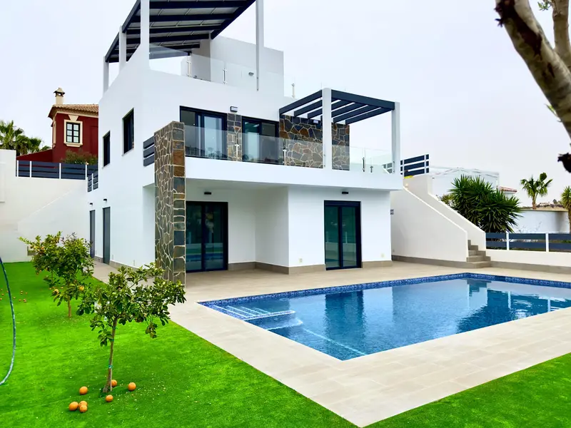 Villa de 4 dormitorios en Rojales, Costa Blanca — foto 15 de 30
