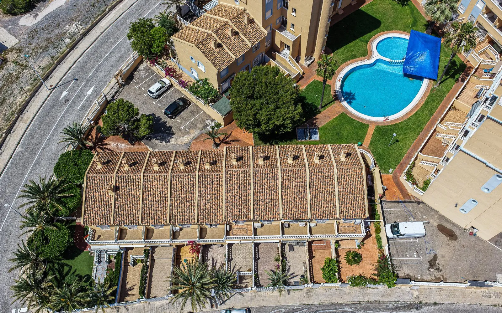 Bungalow de 2 dormitorios en Desconocido, Costa Blanca — foto 1 de 30