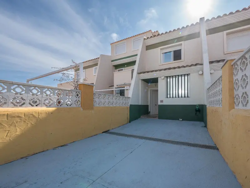 Villa de 2 dormitorios en Finestrat, Costa Blanca — foto 28 de 30