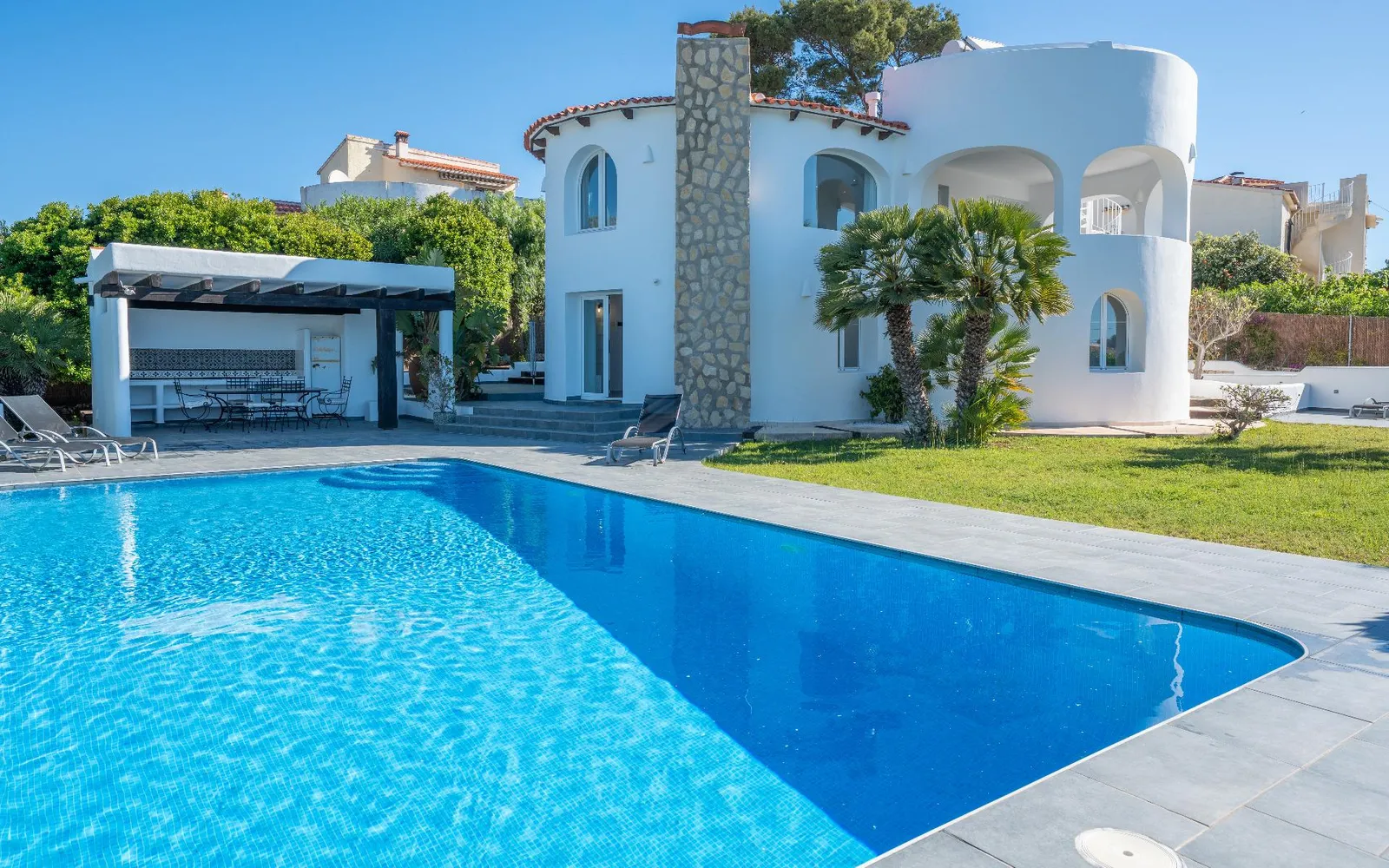 Villa de 4 dormitorios en Jávea, Costa Blanca — foto 1 de 30