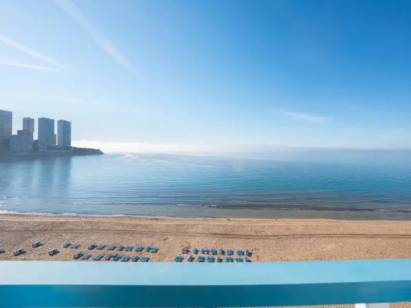 Apartamento de 2 dormitorios en Benidorm, Costa Blanca — foto 13 de 28