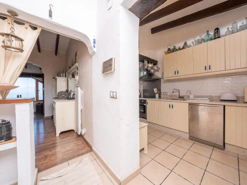 Villa de 4 dormitorios en El Campello, Costa Blanca — foto 23 de 30