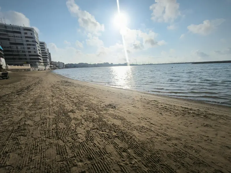 Apartamento de 2 dormitorios en Torrevieja, Costa Blanca — foto 22 de 23