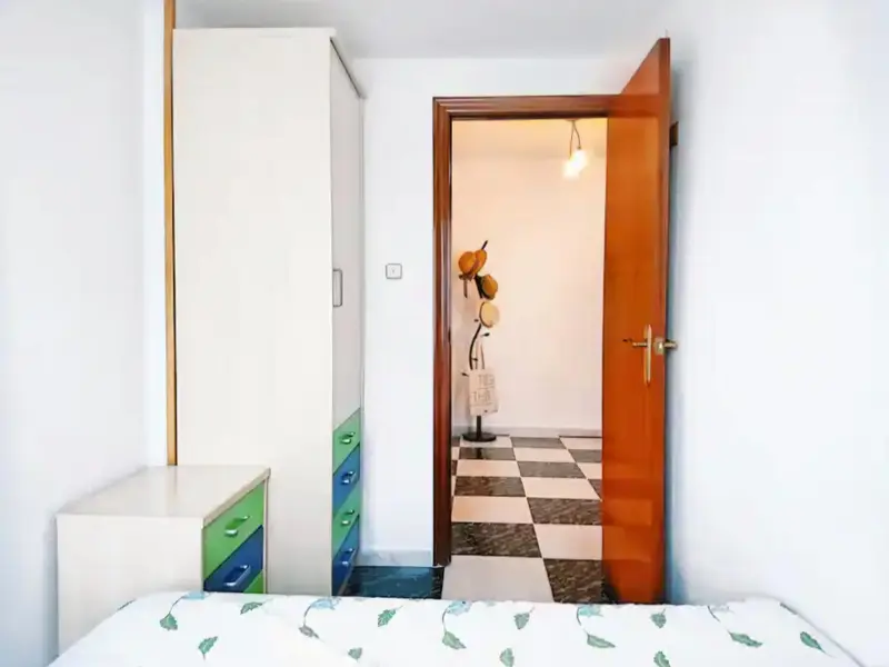 Apartamento de 2 dormitorios en Alicante, Costa Blanca — foto 13 de 17
