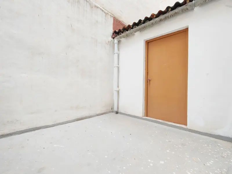 Комерційне приміщення у Elche, Коста-Бланка — фото 10 з 17